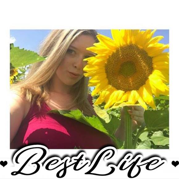 Meet your Posher, Kelly - Picture 1 of 1